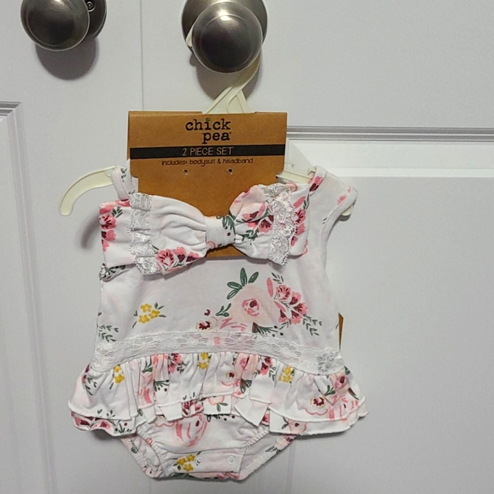 2 piece infant set NWT